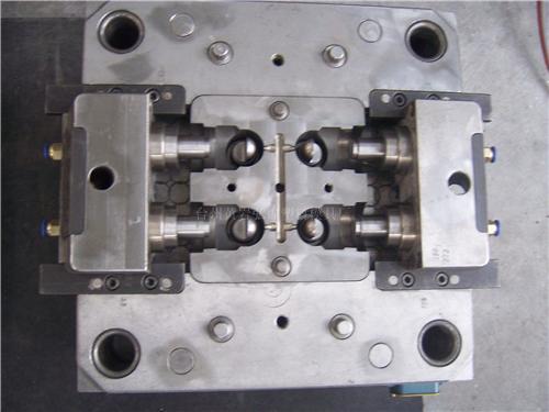 科翔模具告訴您，如何提高模具零配件加工質(zhì)量？